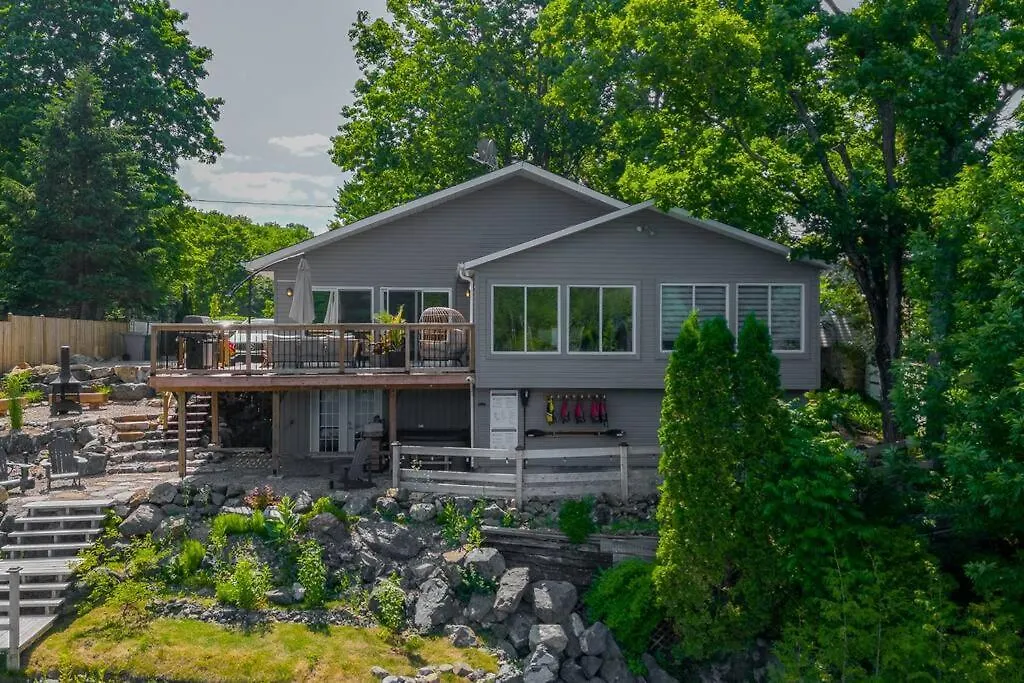 Holiday home Twin Lake Retreat - Hot Tub & Private Beach L'Ange Gardien